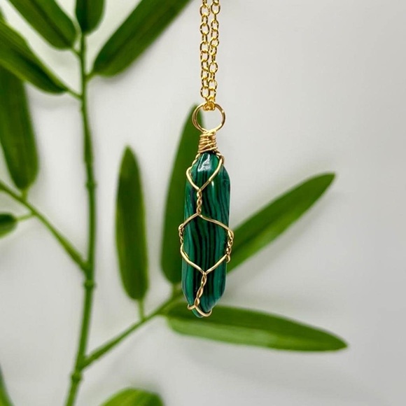 New Handmade Green Malachite 10k Gold Wire Wrapped S925 Silver Amulet Necklace - Picture 11 of 16